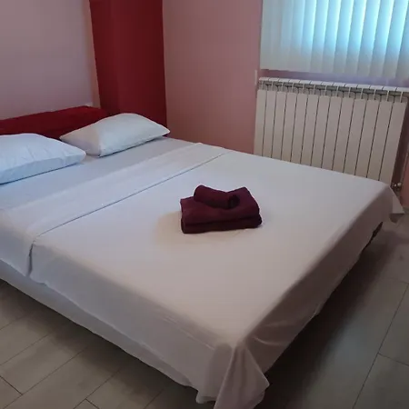 Premium Sara Скопье