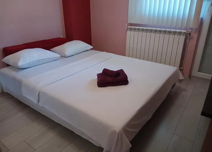 Premium Sara Скопье